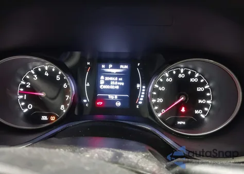 2020 Jeep Compass Latitude 4X4 z USA, uszkodzony, nr VIN 3C4NJDBB8LT165150